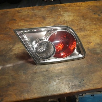 фото thumb №1, Mazda 6 лампа левая задняя с крышки