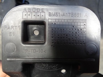 фото thumb №8, Ford focus mk3 направляющие бампера задняя bm51-a17b861-a