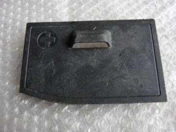 фото thumb №1, Audi a4 a5 заглушка аккумулятор 8k1819424