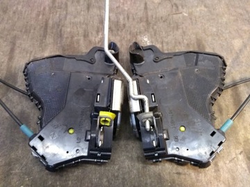 фото thumb №1, Замок двері лівий правий toyota iq 2010 2011 2012