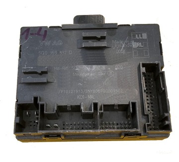 фото thumb №1, Модуль дверь vw passat golf 5q0959592d