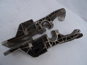 фото thumb №1, Левая правое кронштейн подрамник 97034111408 panamera