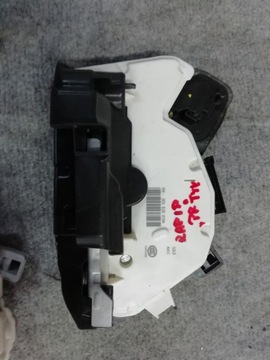 фото thumb №1, Skoda rapid замок двері правий задня 5e0839016a cz-wa