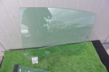 фото thumb №4, Скло двері ліва задня трикутник vw passat cc 10 rok
