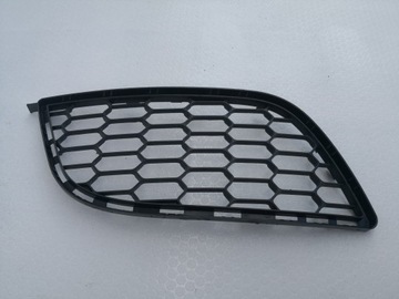 фото thumb №1, Решітка alfa romeo giulietta права