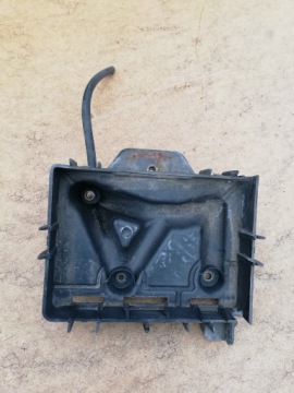 фото thumb №1, Основание аккумулятор vw polo 9n 6q0915331