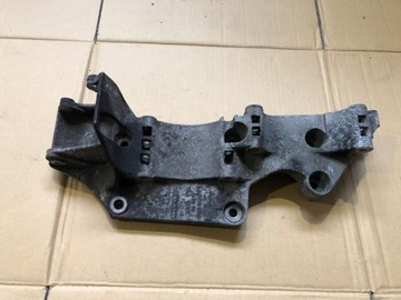 фото thumb №1, Лапи кронштейн 045908143c golf iv leon i a3 8l