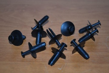 фото thumb №3, Штифт opel astra h corsa c vectra bc бампер