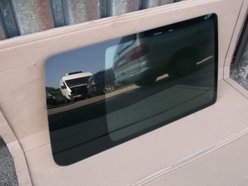 ОКНО КУЗОВА ЗАДНЕЕ ПРАВОЕ VW T4 MULTIVAN