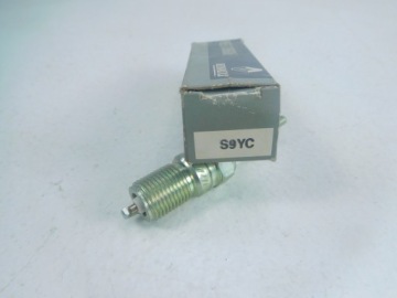 Свеча зажигания renault 7701366270 Оригинал, фото thumb