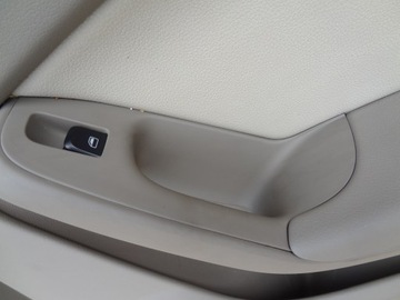 фото thumb №4, Обивка дверь задняя кожа audi a5