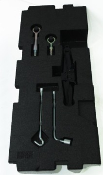 фото thumb №1, Mazda cx5 вкладиш na підйомник ключі пінополістирол піна підлога багажника