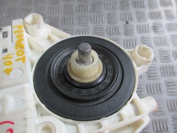 фото thumb №6, Моторчик стекло левый задняя peugeot 407 04-08r