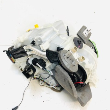 фото thumb №1, Обігрівач автоматична кліматронік peugeot 208 2008