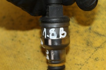 фото thumb №8, Форсунка инжектор a4 b5 1.8 b 058133551a