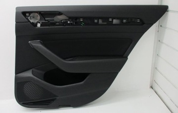 фото thumb №1, Боковина двері праві зад vw passat b8 3g0867068a