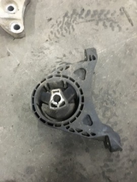 Купити Opel astra j iv 2.0 cdti кронштейн двигуна 13248575, фото thumb