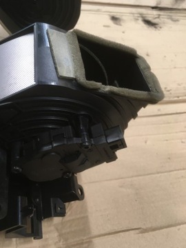 фото thumb №8, Решітка обдув ліва середина jaguar xf europa