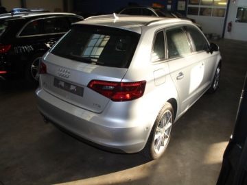 фото thumb №1, Audi a3 8v кришка багажника бампер лампи задня lx7w