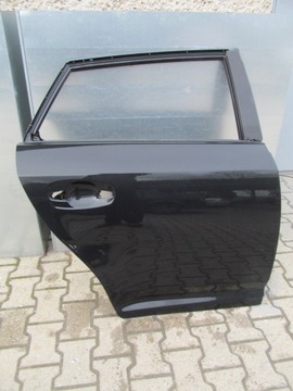 фото thumb №1, Toyota avensis kombi 09-18 двері правий задні c402