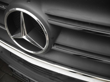 Решетка радиатора ГРИЛЬ Mercedes Sprinter W907 2018+