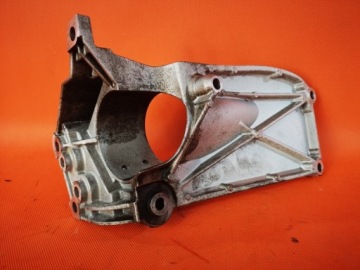 Volvo v40 d2 кронштейн двигуна піввісь 31370633 Київ, фото thumb