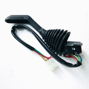 фото thumb №3, Переключатель pod руль scania cs102167