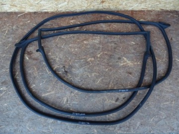 фото thumb №1, Audi tt 8s уплотнители кузовные дверь крышки задняя задний багажника комплект