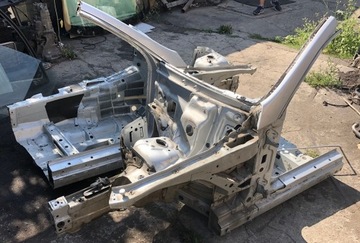 фото thumb №1, Mercedes w207 чверть права перед лонжерон