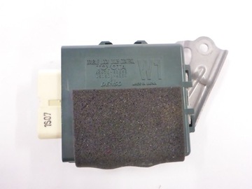 фото thumb №1, Модуль блок керування двері lexus is iii 300h 13-