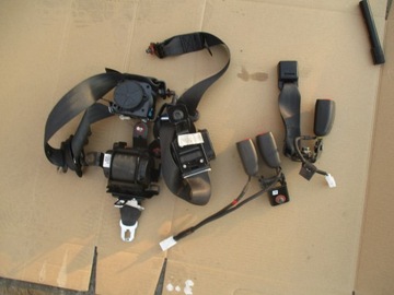 фото thumb №1, Kia sportage iii ремни безопасности задняя kpl