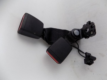 фото thumb №1, Audi a4 b9 8w клипса двойной поперечина задняя