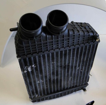 фото thumb №3, Maserati ghibli радіатор інтеркулер правий