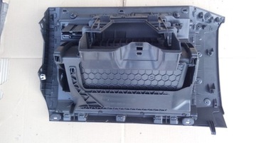 фото thumb №4, Бардачок 2g1857097a vw polo 2g 2017-2018r