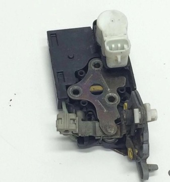 фото thumb №1, Cadillac escalade gmc yukon 00-06r замок дверь задняя