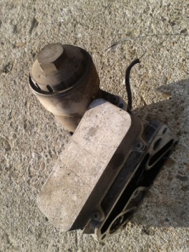 фото thumb №1, Основание фильтра масла touareg 2.5 tdi 070115389b