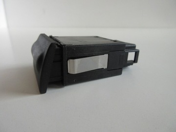 фото thumb №9, Выключатель крышка топлива skoda octavia 1u0959833c