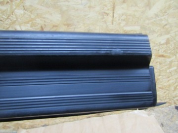 12 mercedes w201 190 задня молдинг поріг накладка на поріг задні чорна Київ, фото thumb