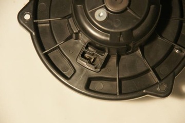 фото thumb №8, Повітродувка вентилятор toyota avensis ii 2 t25 європа оригінал łódź