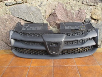 фото thumb №1, Dacia оригинальный номер 623107634 решётка радиатора решётка радиатора sander