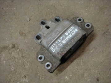 фото thumb №1, Skoda octavia ii подушка двигателя левая 2.0 tdi