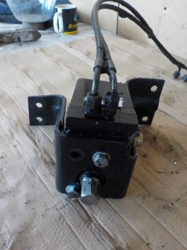 фото thumb №1, Насос подъёма кабины renault premium 440 dxi