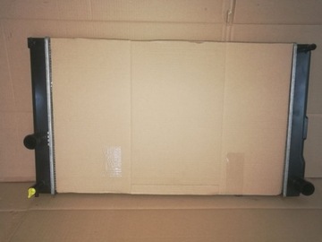 фото thumb №1, Радіатор wody toyota auris e18 1.8 гібрид 2012-