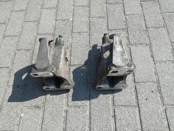 фото thumb №2, Кронштейн кронштейн опрокидывания кабины scania r 2133302