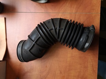 фото thumb №1, Volvo s80 2.4 01r труба впуску повітря 8649258