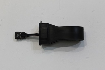 фото thumb №1, Vw passat b8 ограничитель 3g0839267