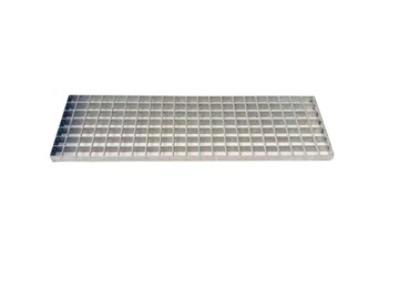Wema прямая ступенька 700x175, оцинкованная, металл для лестницы