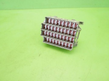 фото thumb №8, Коробка запобіжників volvo s80 i 2.4 20v 98-04