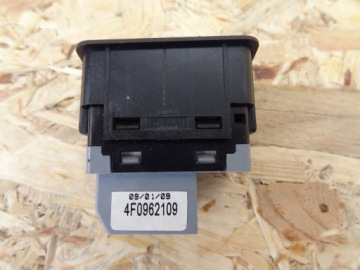 фото thumb №2, Кнопка сигналізація audi оригінальний номер 4f0962109