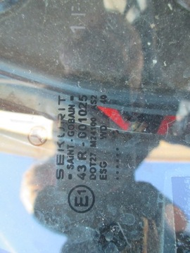 фото thumb №6, Скло права задня mercedes sl500 r230 01-